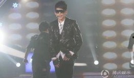 苏醒爆料何炅视频播放,揭秘娱乐圈不为人知的一面